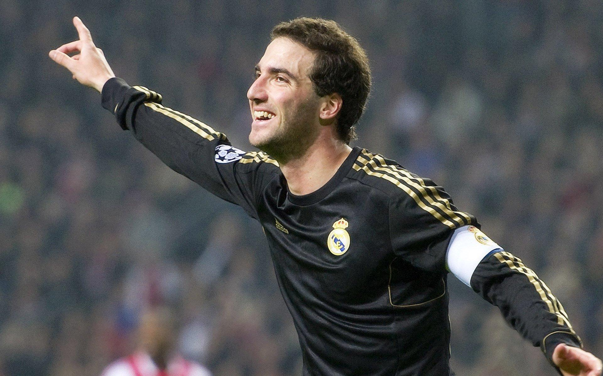 小克赛前直言，纸面实力不能说明一切，全队首场为阿奇姆彭而战