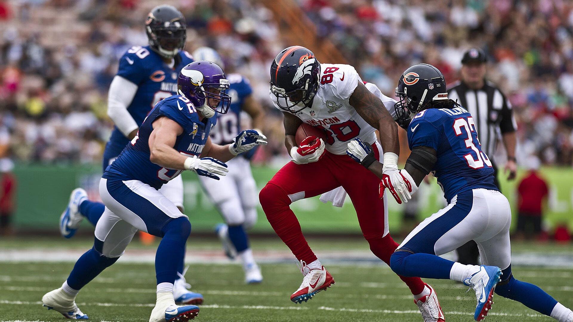 底角绝响!克拉克压哨三分助森林狼半场领先骑士20分